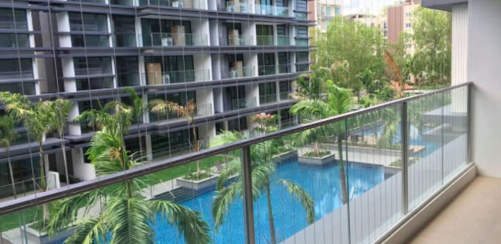 Invisible-Grills-poolside-open-ares